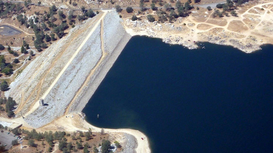 Isabella Main Dam