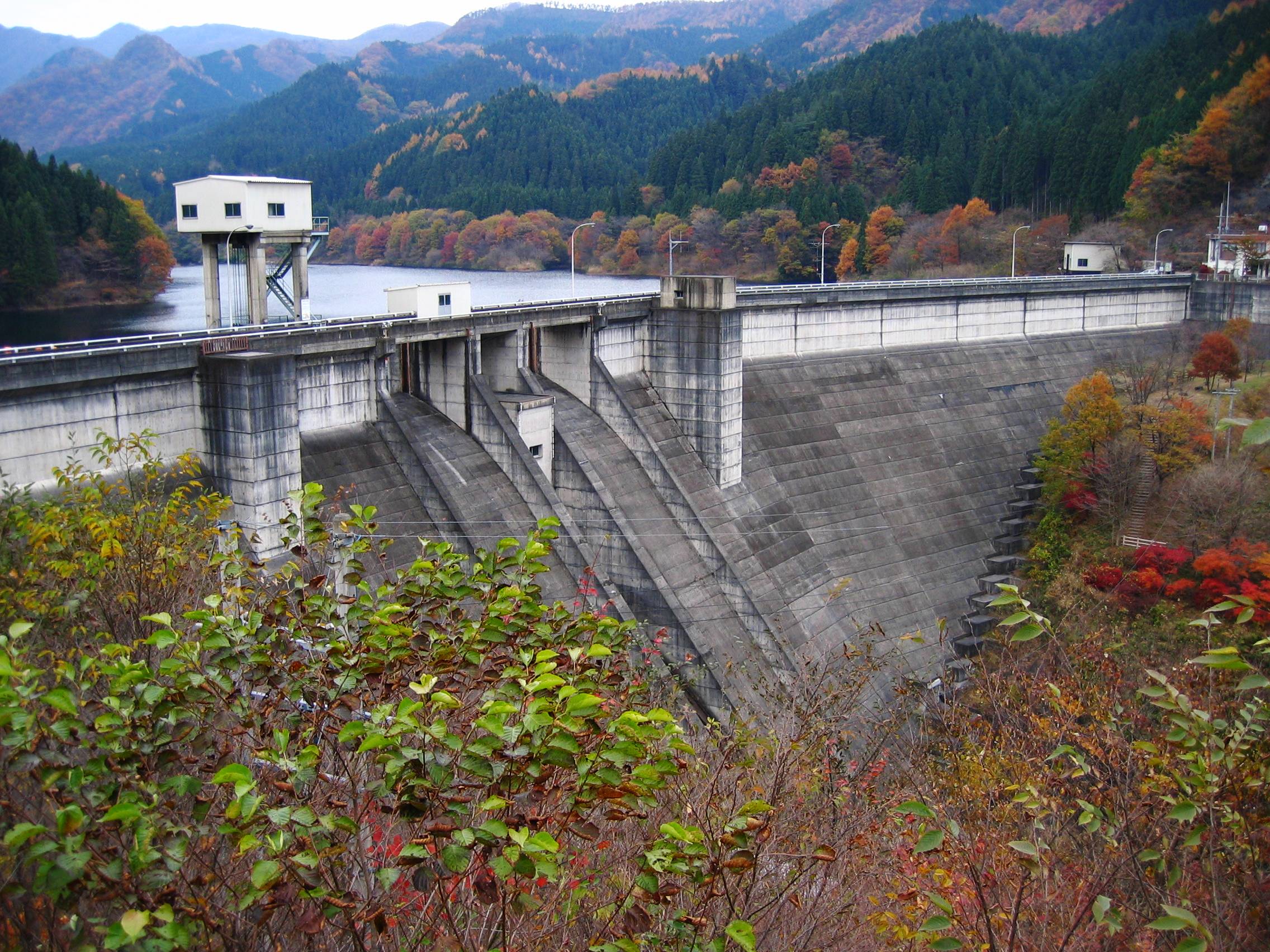 霧積ダム