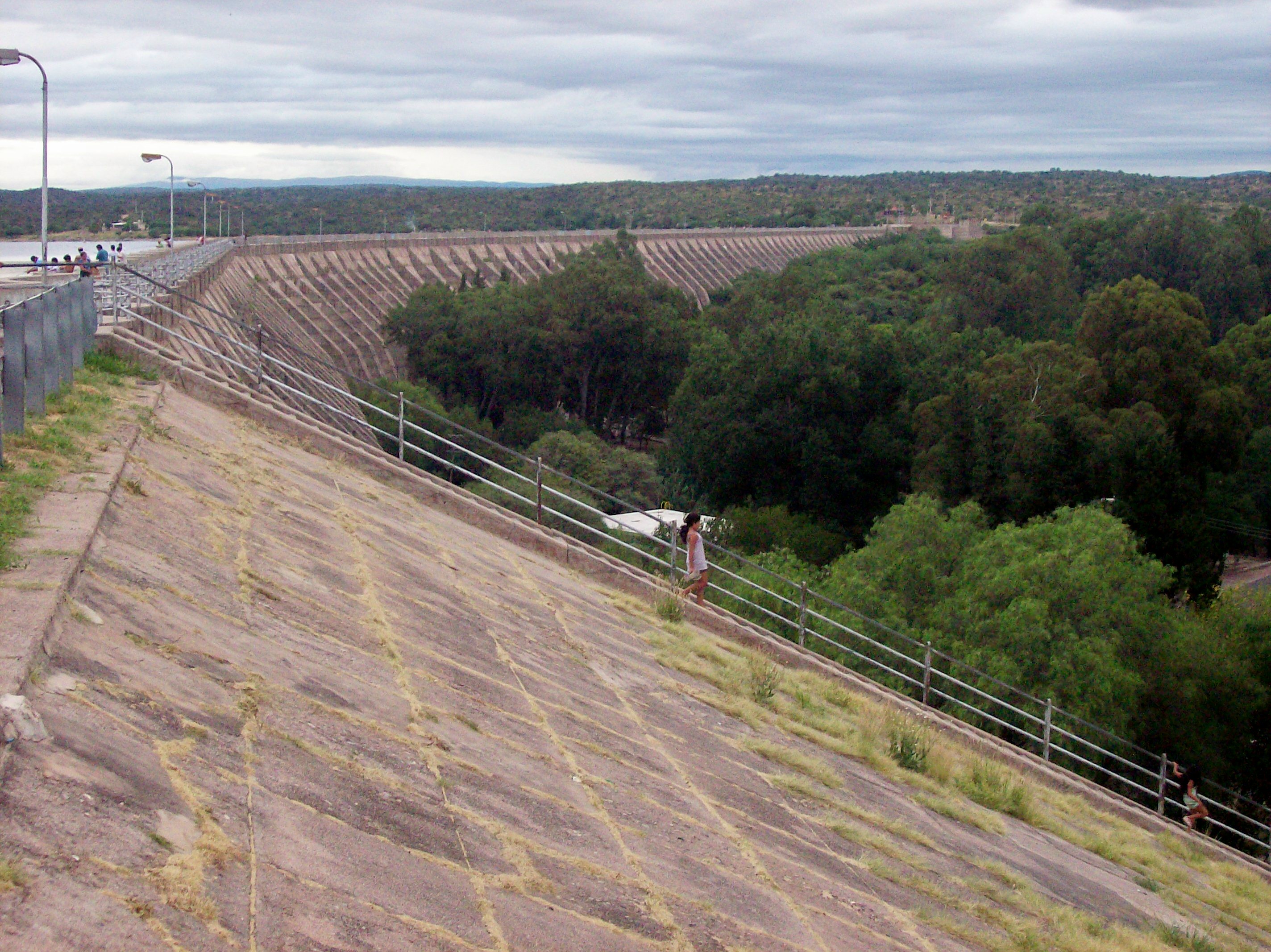 Dique Cruz del Eje "Arturo Illía"