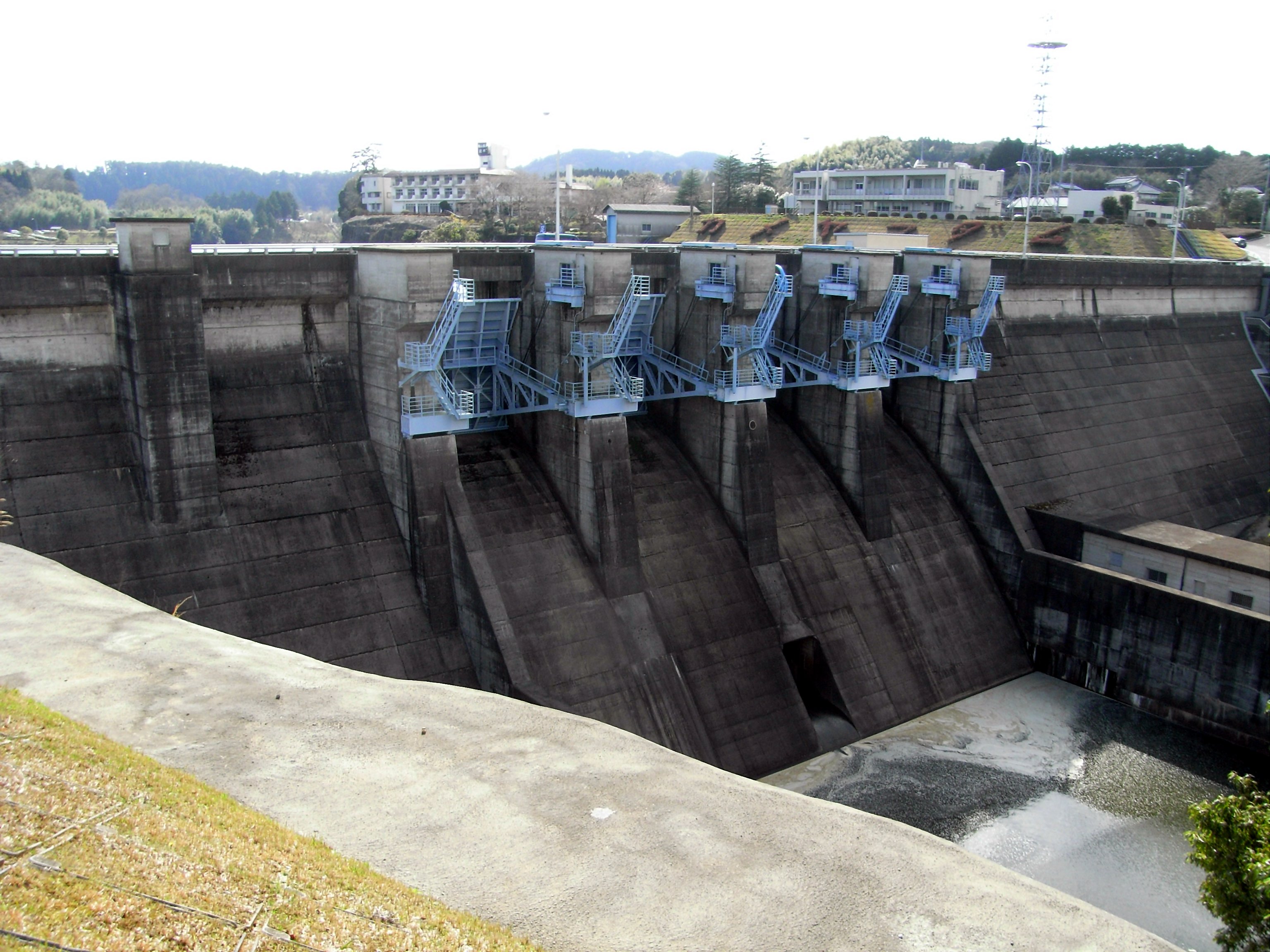 亀山ダム