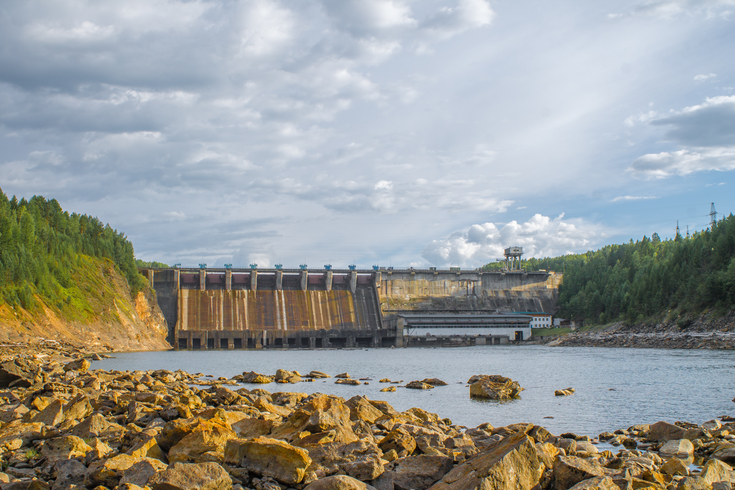 Мамаканская ГЭС