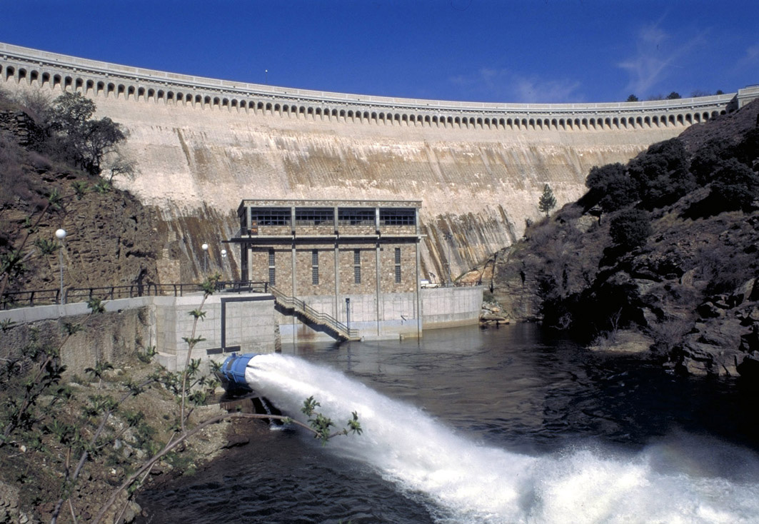 Presa de Puentes Viejas