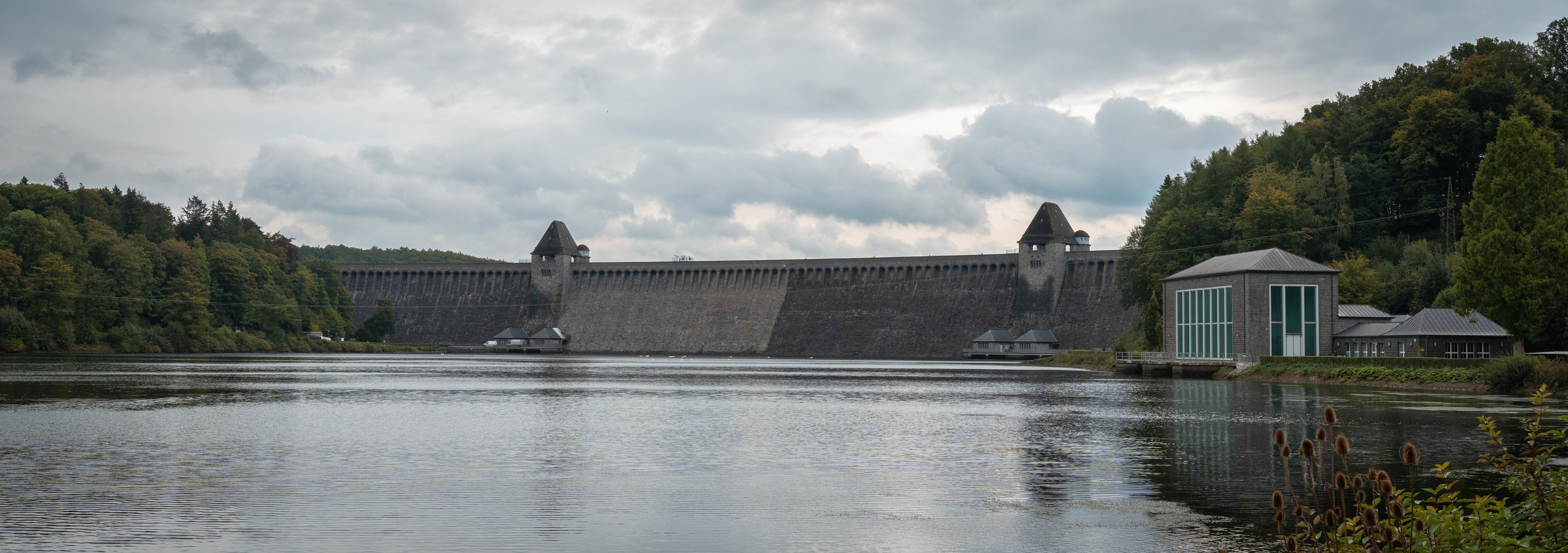 Mauer der Möhnetalsperre