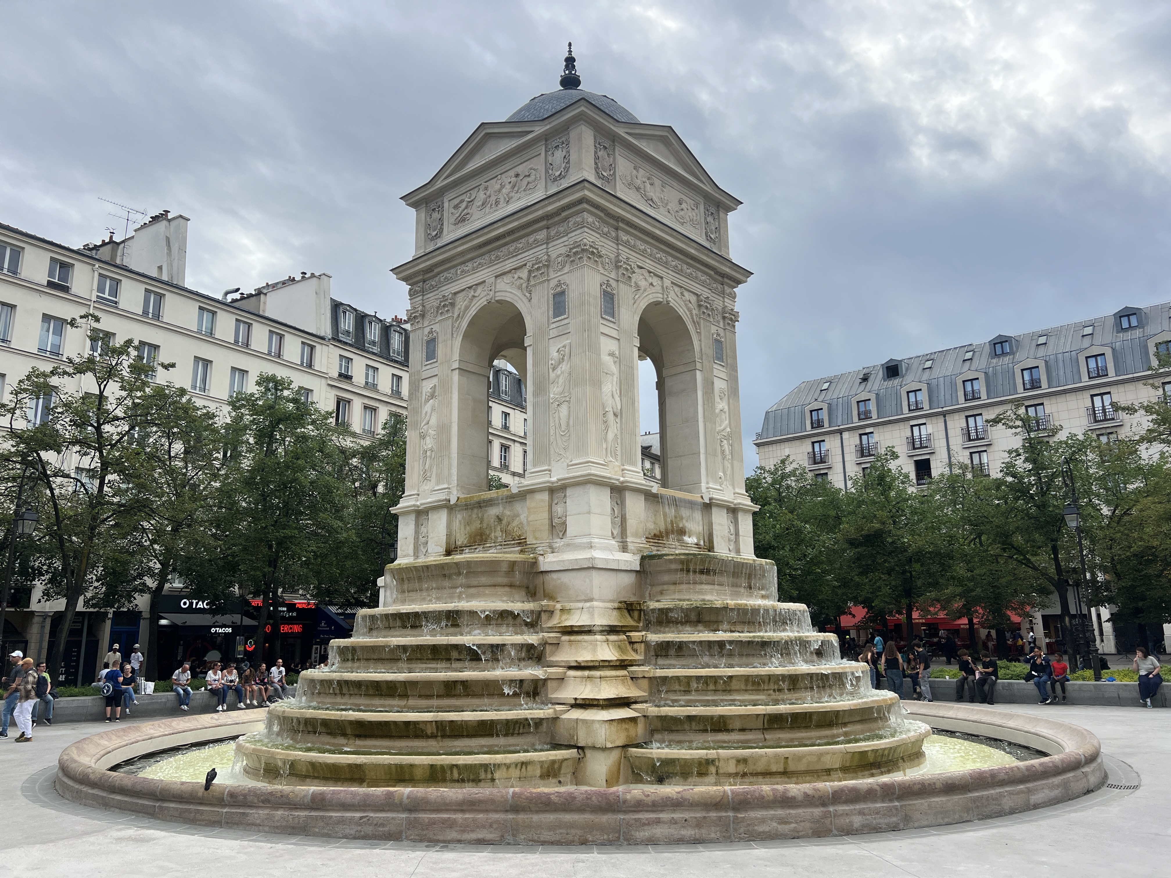 Fontaine des Innocents