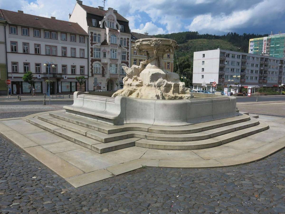 Kašna na Masarykově náměstí