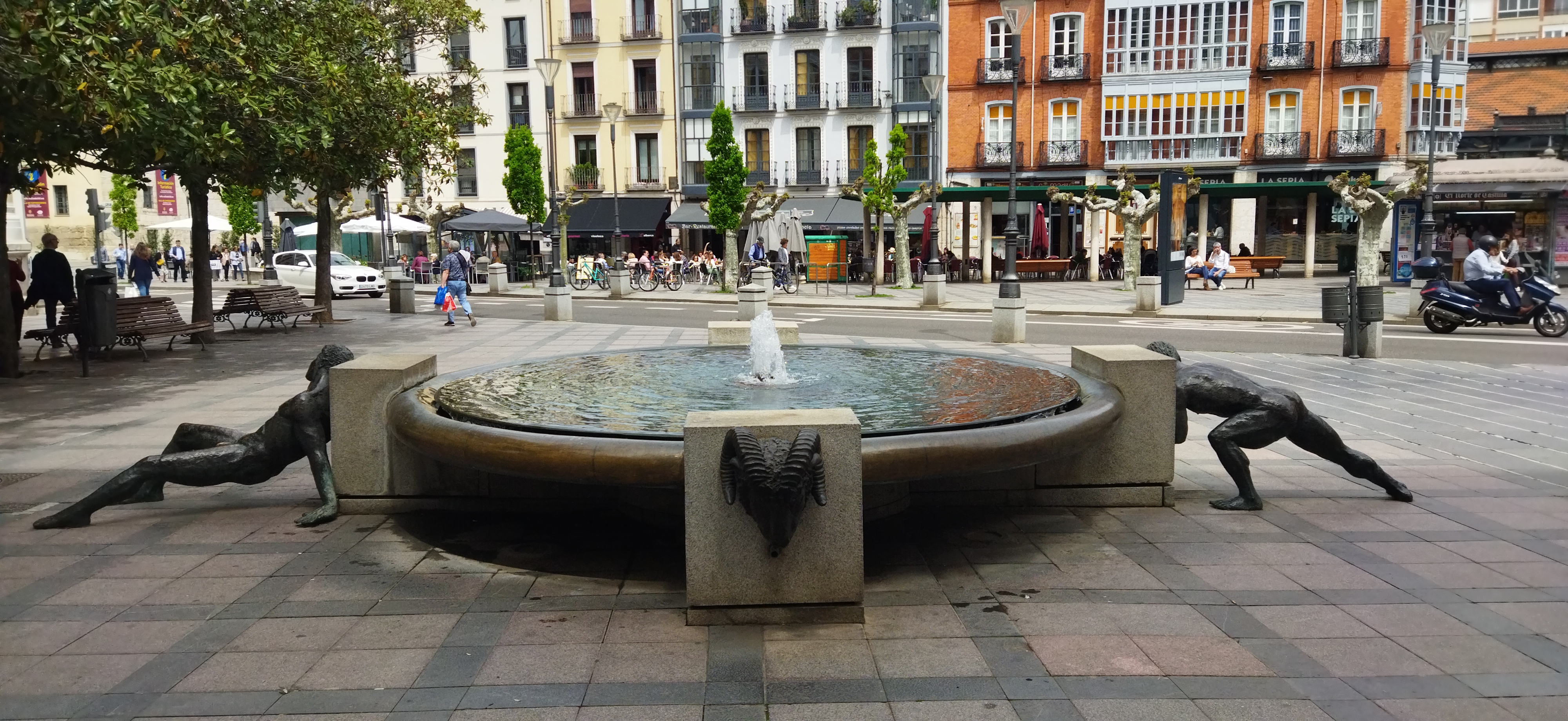 Fuente de los Colosos