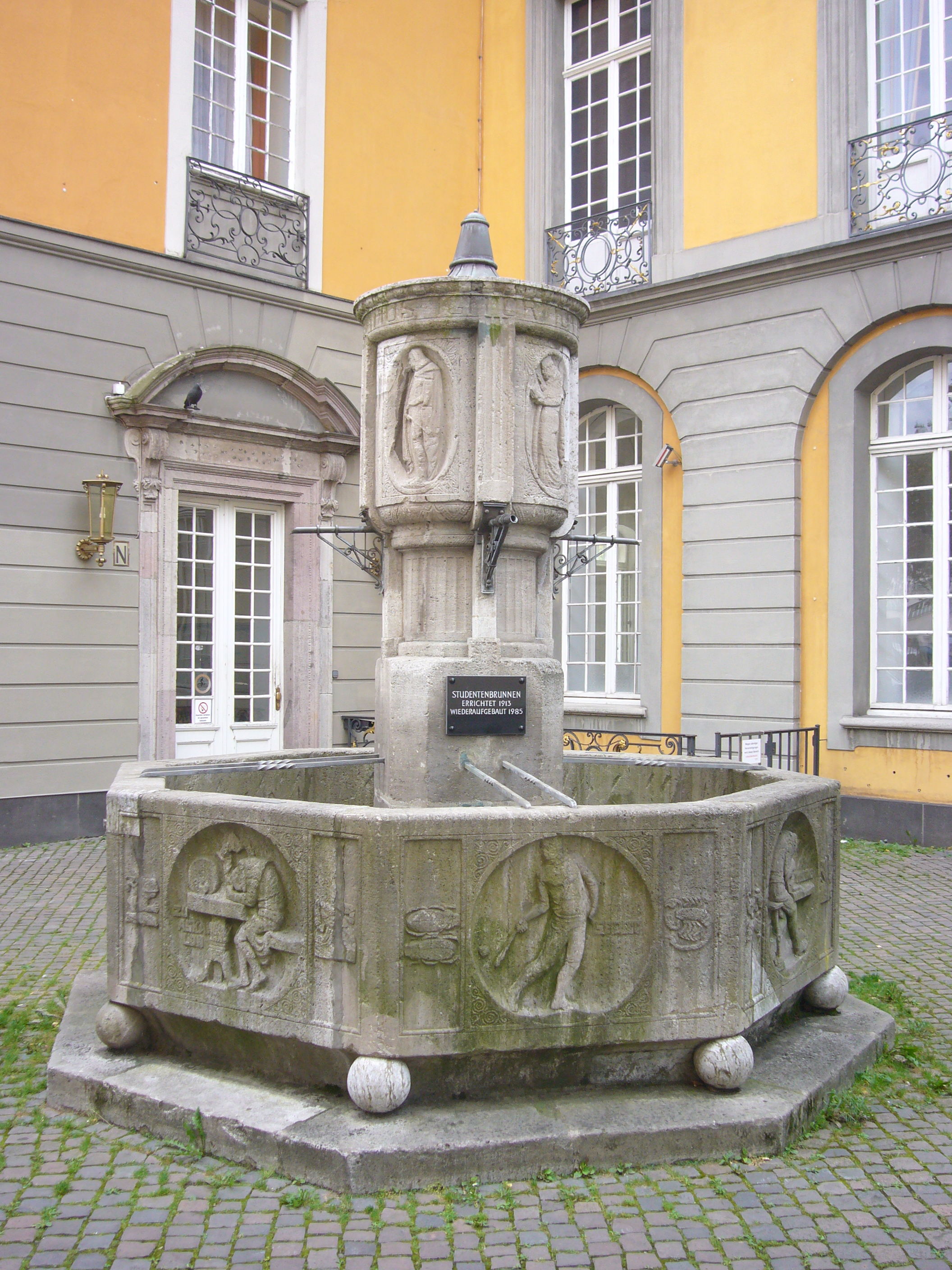 Studentenbrunnen