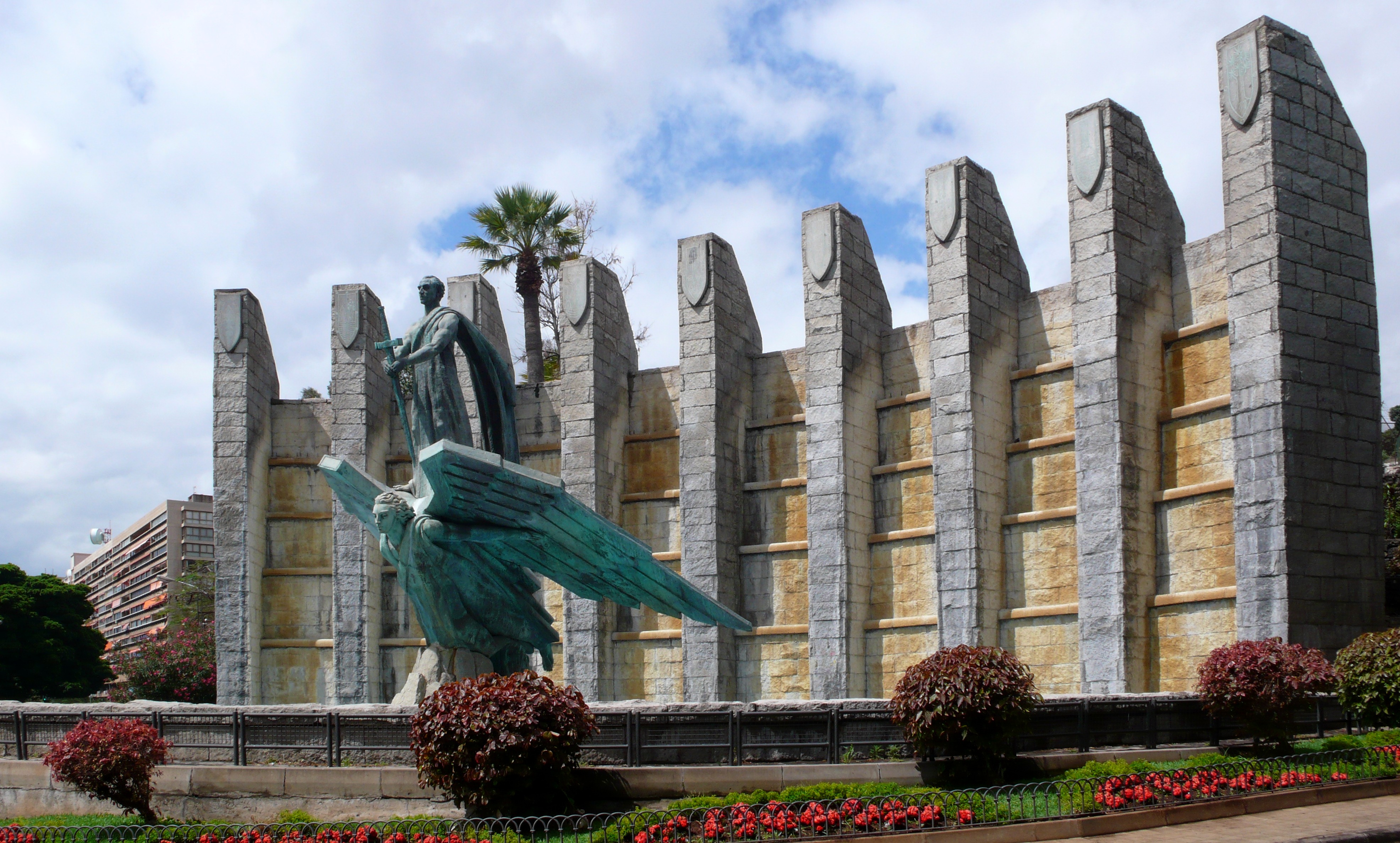 Monumento al Ángel Caído