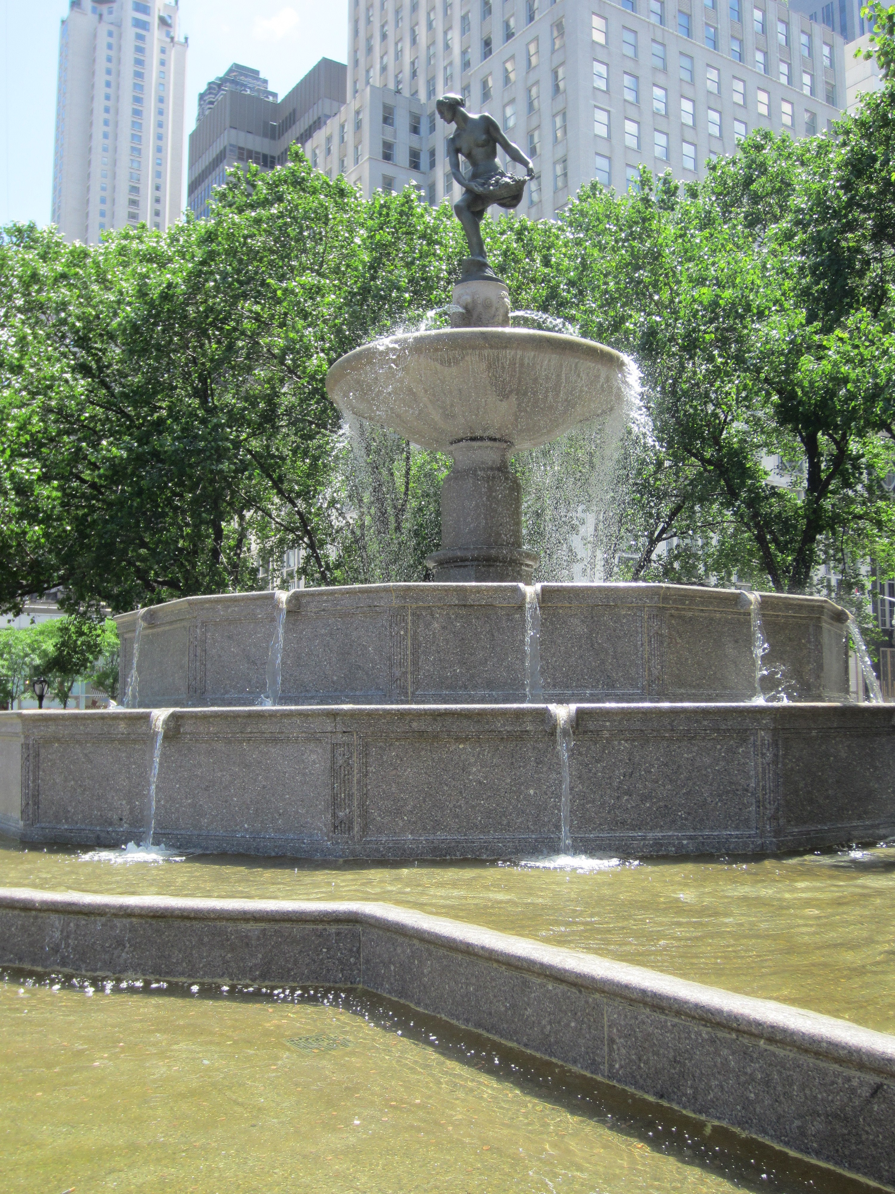 Pulitzer Fountain