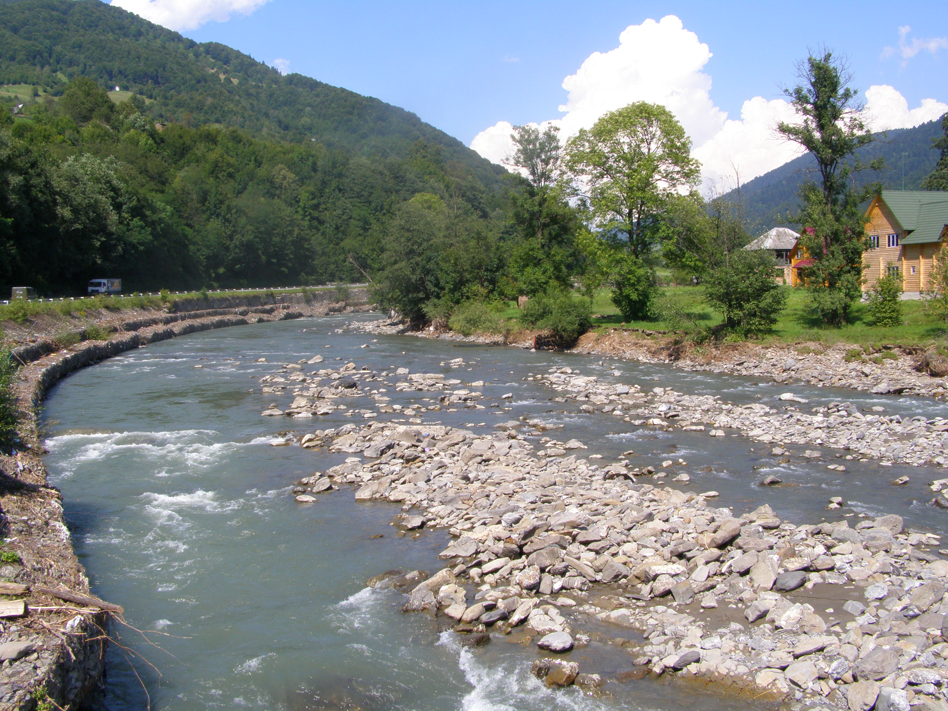 Витік річки Чорна Тиса