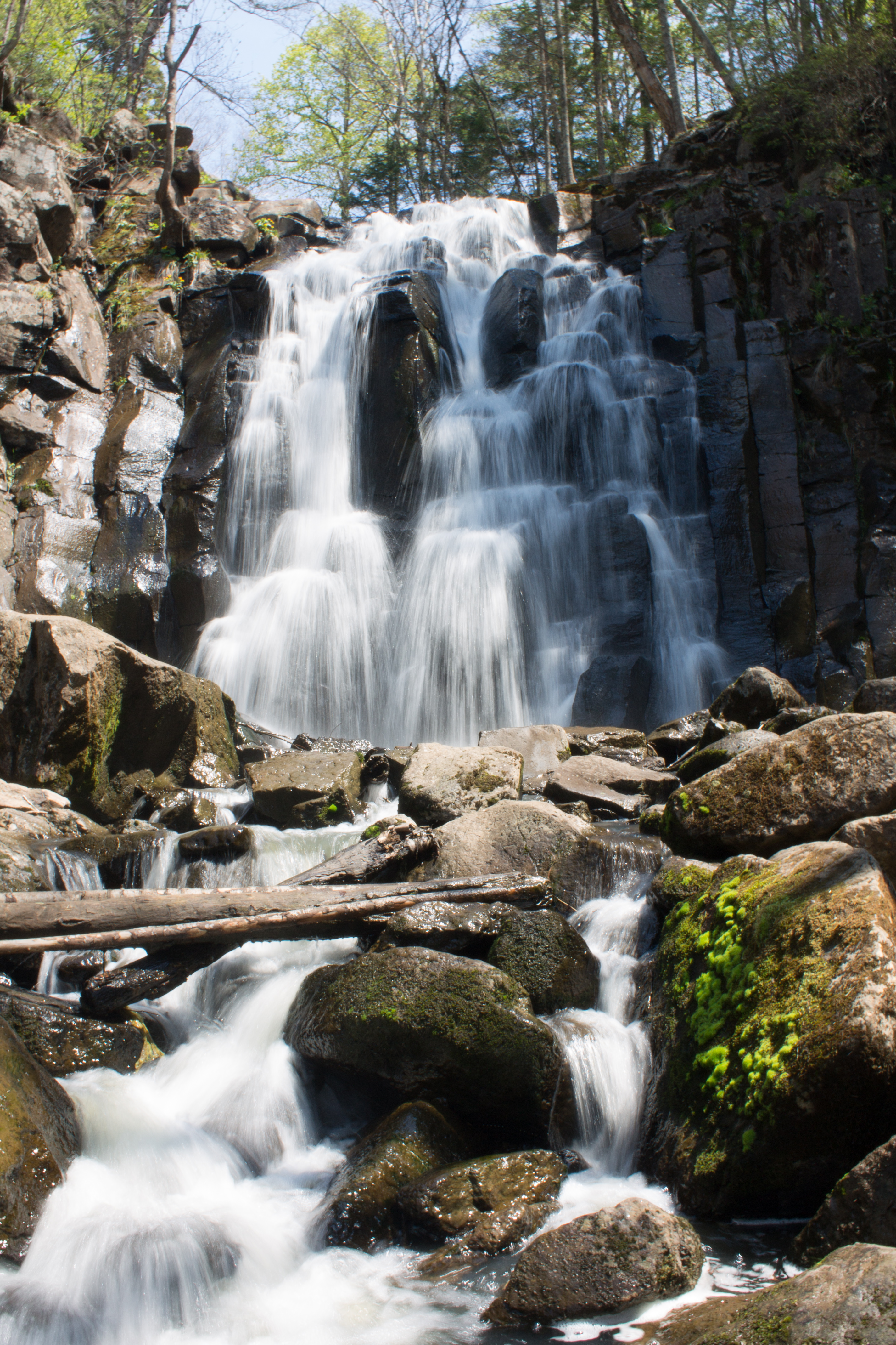 Водопад «Неожиданный» («Горбатый»)