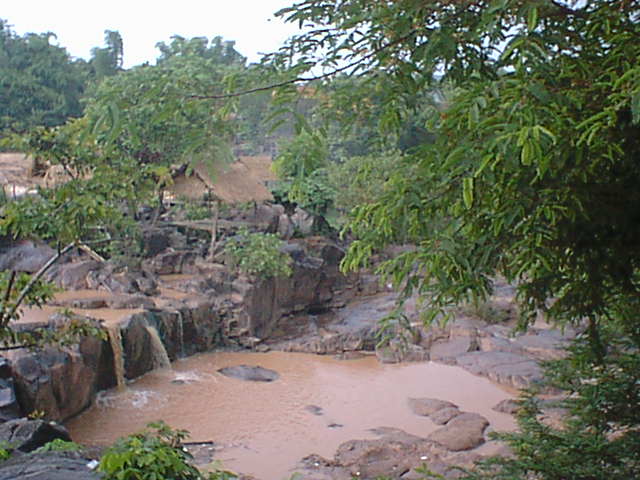 น้ำตกแก่งซอง