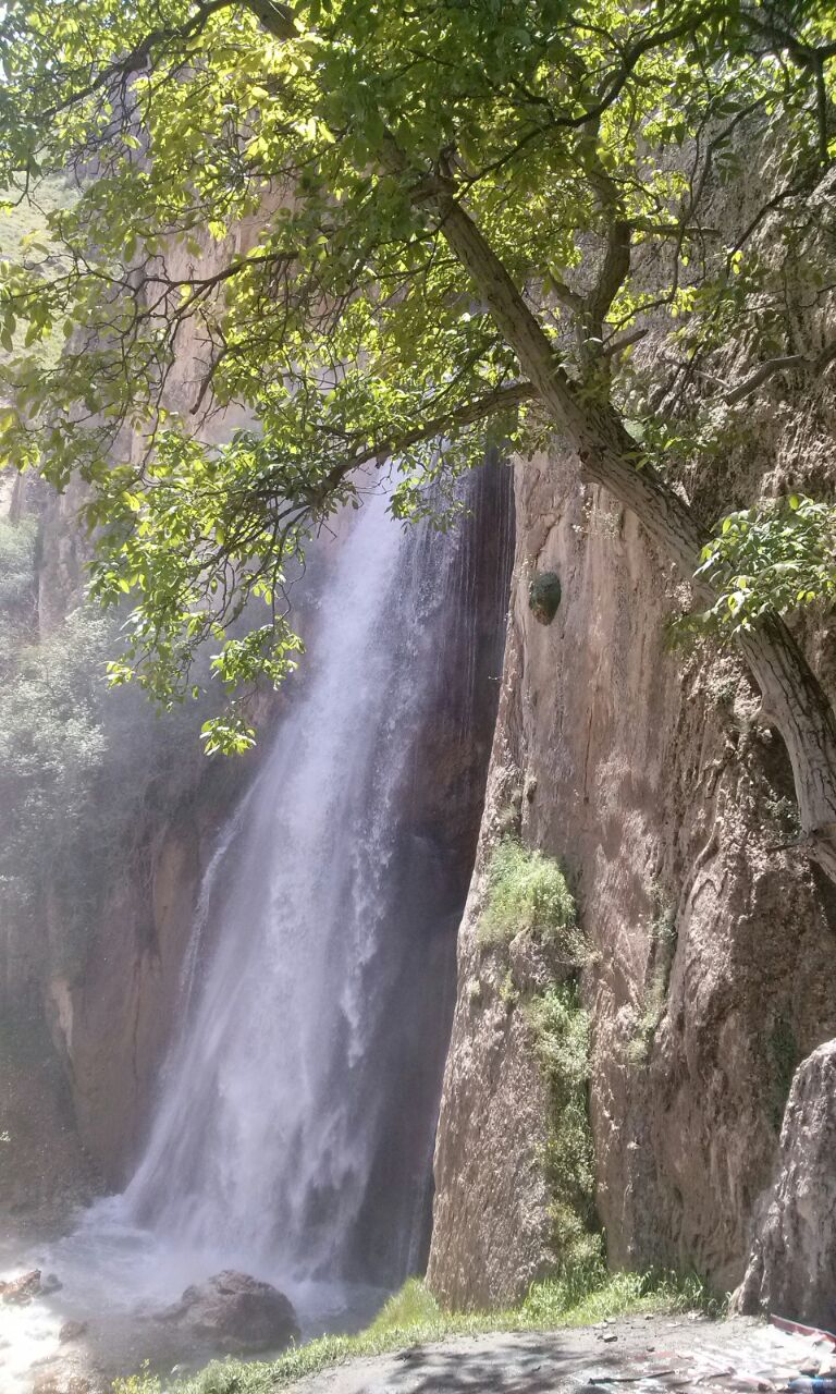 آبشار شاهان‌دشت