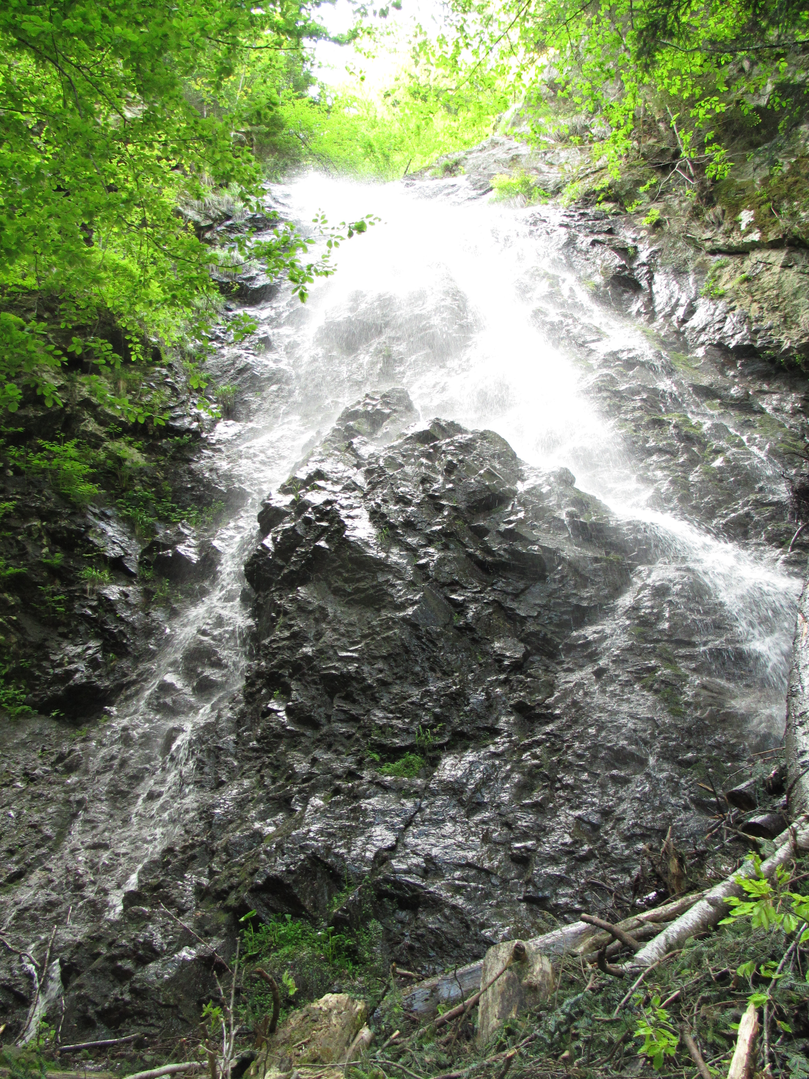 Водоспад Лихий